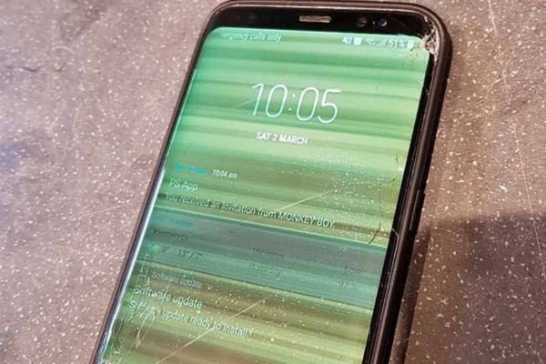 Màn hình bị sọc ngang nhấp nháy Màn hình bị sọc ngang nhấp nháy