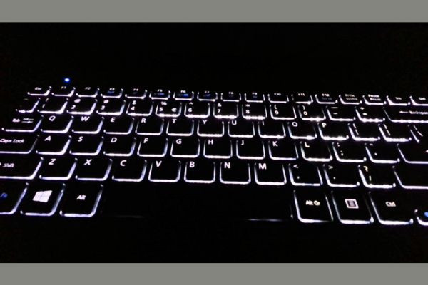 Laptop Dell Bị Lỗi Bàn Phím