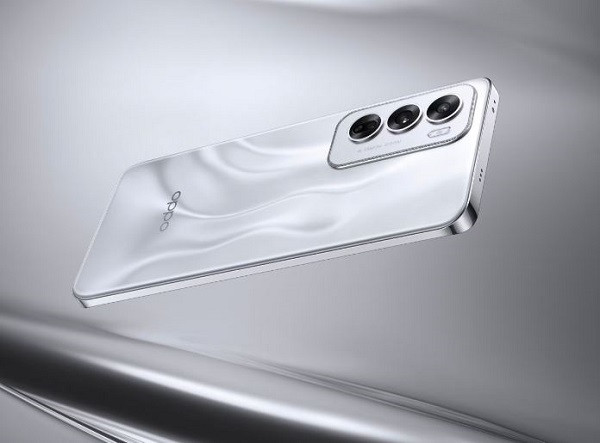 Nắp lưng Oppo Reno12 Nắp lưng Oppo Reno12