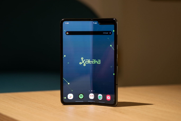 Nguyên nhân khiến cáp cập Samsung Z Fold 1 hỏng