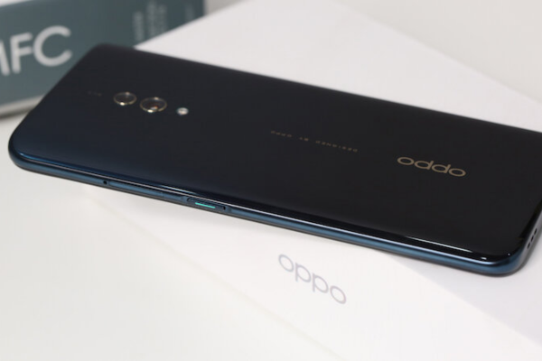 Nguyên nhân khiến vỏ Oppo K3 bị xuống cấp