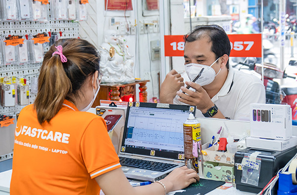 Sửa điện thoại tận tâm, trung thực và chu đáo Sửa điện thoại tận tâm, trung thực và chu đáo