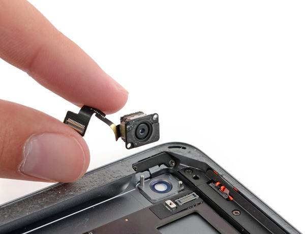 Thay camera sau iPad Air 4