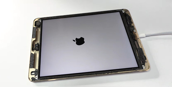 Thay chân sạc iPad Pro 12.9 2017 Thay chân sạc iPad Pro 12.9 2017