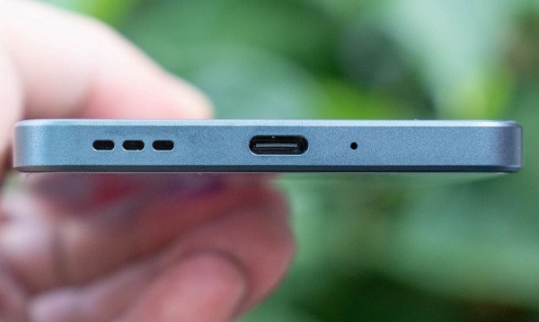 Thay chân sạc Oppo Reno11 F