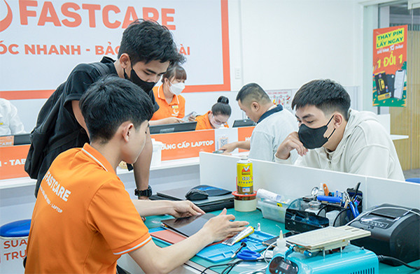 Thay kính camera Oppo A56 ở đâu uy tín