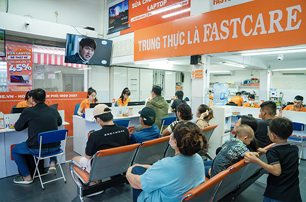 Thay nắp lưng Samsung A54 giá tốt tại FASTCARE Thay nắp lưng Samsung A54 giá tốt tại FASTCARE