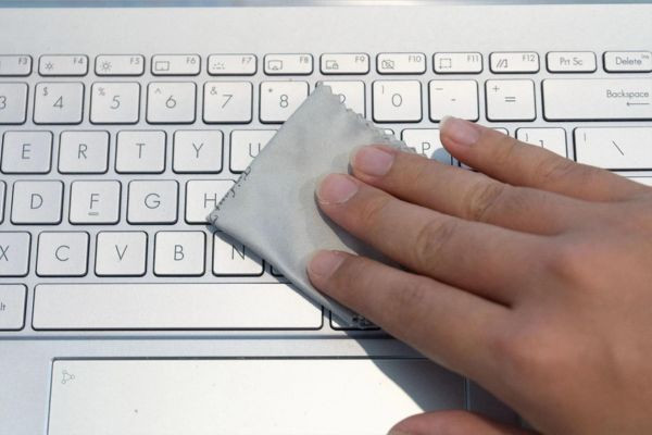 Bàn phím máy tính Dell bị liệt