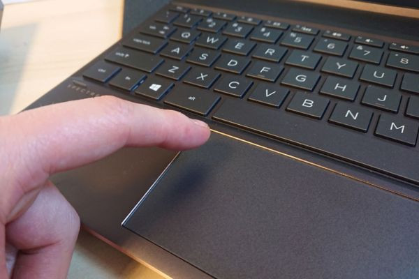 Sửa lỗi touchpad Dell bị loạn