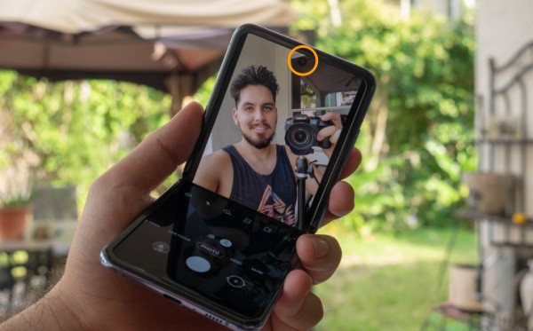 Camera trước Samsung Z Flip 5
