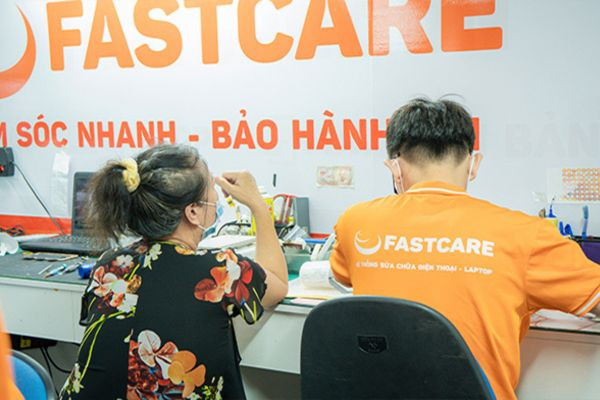 Giá thay chân sạc Samsung A04 tại FASTCARE là bao nhiêu Giá thay chân sạc Samsung A04 tại FASTCARE là bao nhiêu
