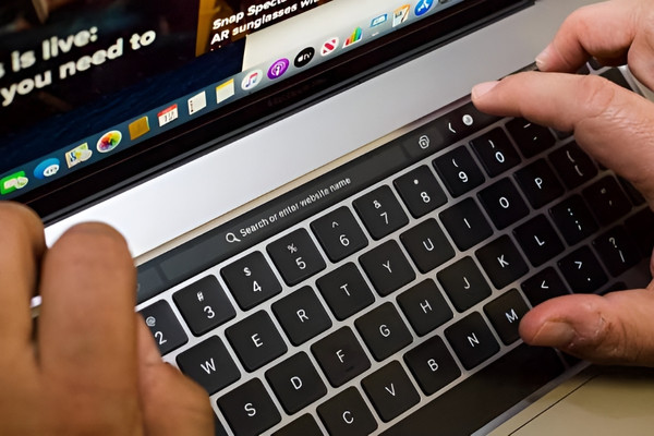 Hướng dẫn test bàn phím cho MacBook trực tiếp