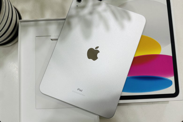 Nguyên nhân khiến màn hình iPad Gen 10 bị xuống cấp