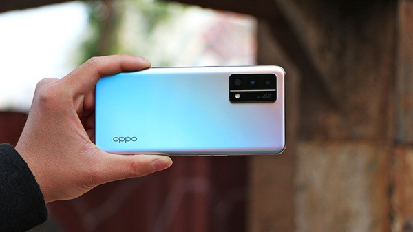 Nguyên nhân dẫn đến nắp lưng Oppo K9 Pro bị hư