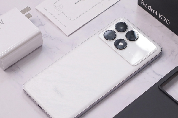 Nguyên nhân khiến camera sau Xiaomi Redmi K70 bị xuống cấp