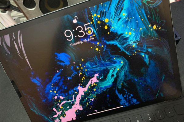 Nguyên nhân khiến vỏ iPad Pro 11 2018 bị xuống cấp