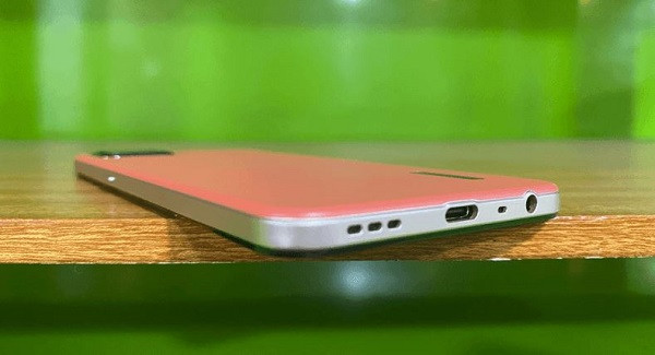 Loa ngoài Oppo F17