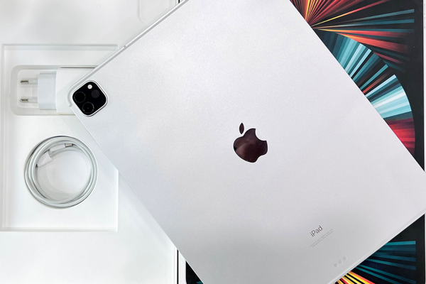 Thay màn hình iPad Pro 12.9 2021