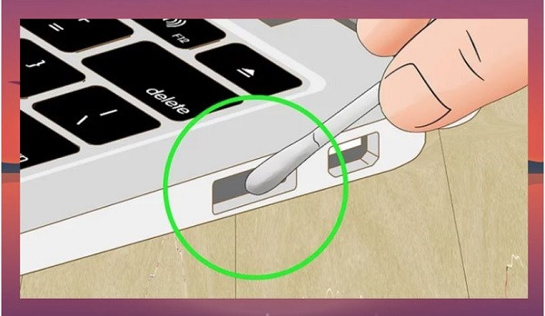 Vệ sinh cổng USB