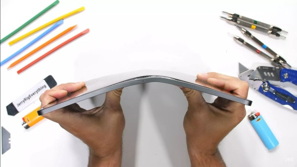 Vỏ iPad Pro M1 11 2021 hư hỏng Vỏ iPad Pro M1 11 2021 hư hỏng