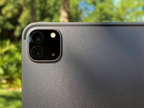 Camera sau iPad Pro 11 2020 hư hỏng