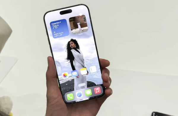 Ép kính iPhone 16 Pro Max