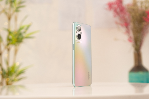 Khi nào nên thay chân sạc Oppo Reno 7Z?