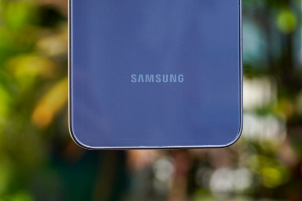 Khi nào nên thay chân sạc Samsung M35