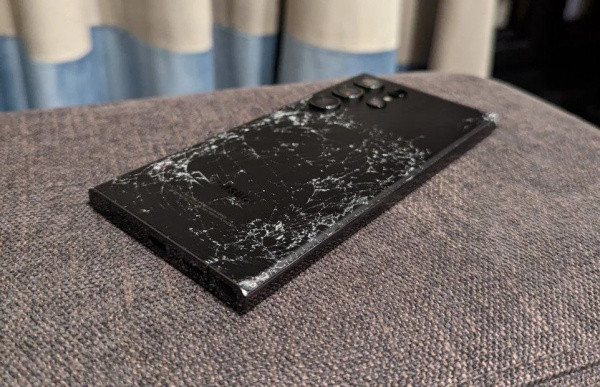 Main Samsung S23 Ultra hư hỏng