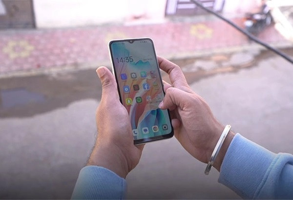 Màn hình Oppo bị liệt cảm ứng