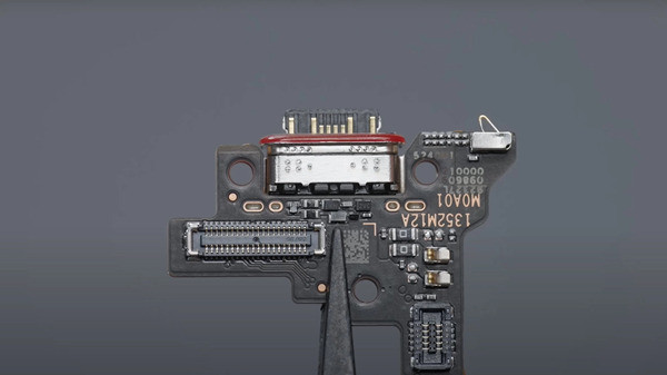 Nguyên nhân gây hư hỏng chân sạc Xiaomi Redmi K60E Nguyên nhân gây hư hỏng chân sạc Xiaomi Redmi K60E
