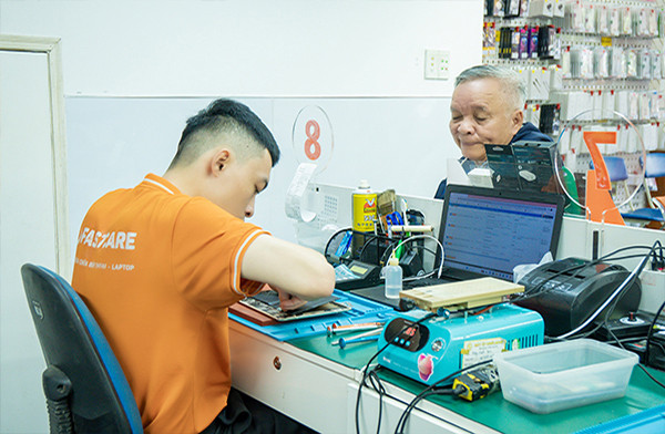 Sau khi thay chân sạc Sau khi thay chân sạc