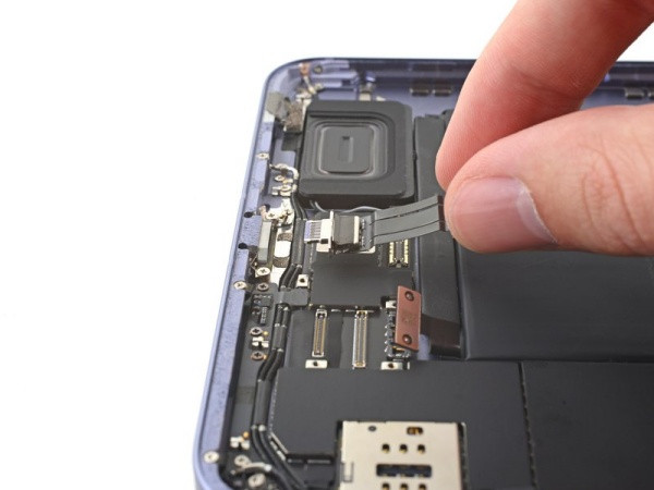 Thay chân sạc iPad Mini 6 ở FASTCARE Thay chân sạc iPad Mini 6 ở FASTCARE