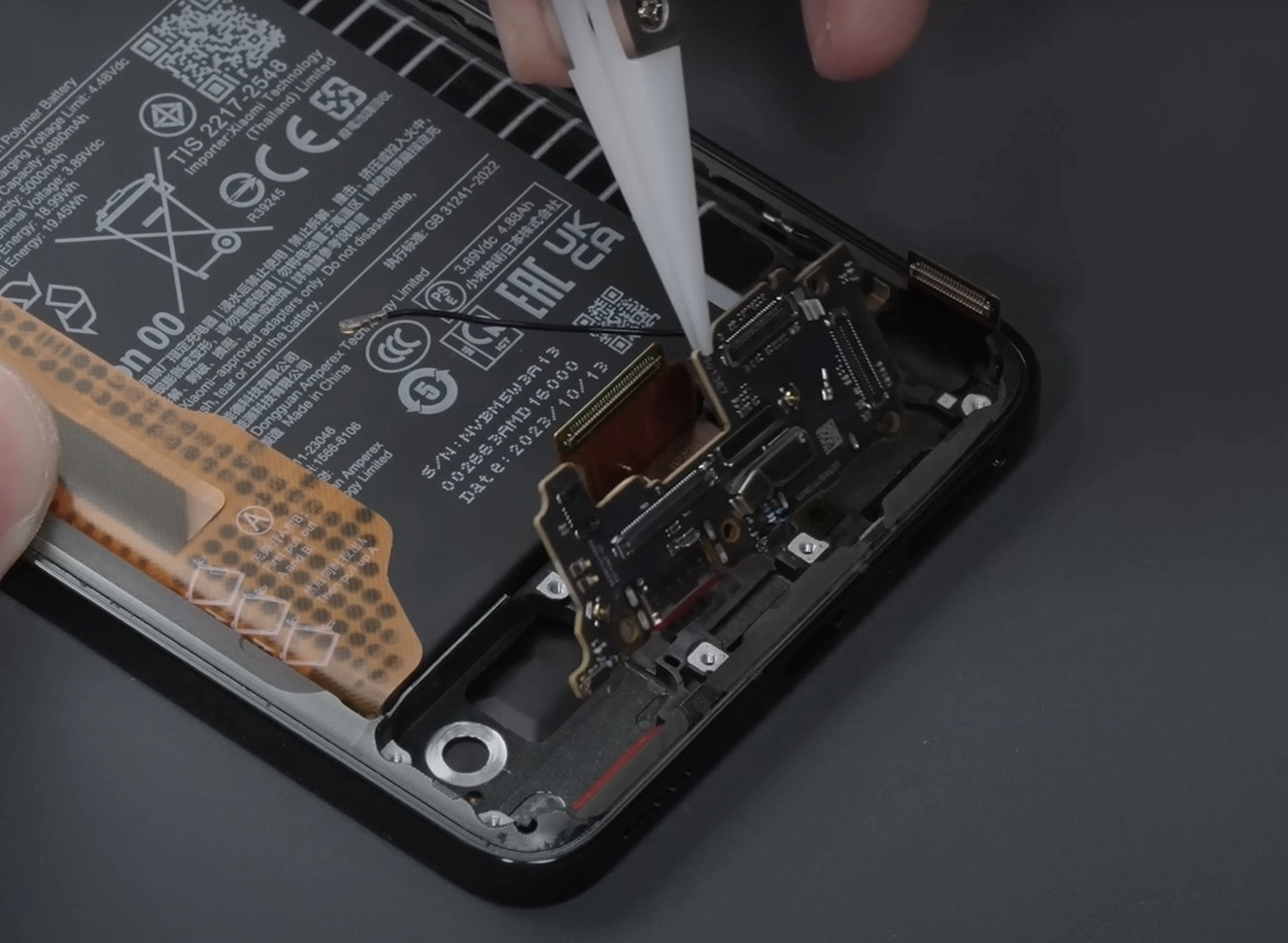 Thay chân sạc Xiaomi POCO X6 Pro