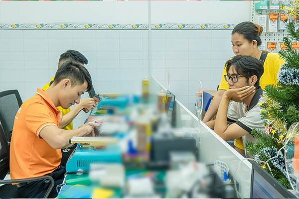 Thay màn hình iPad Mini 6 tại FASTCARE