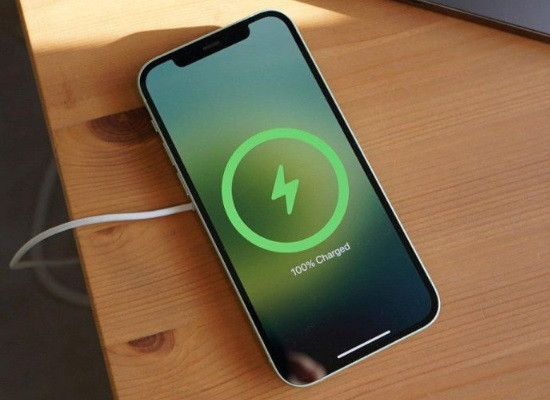 Bật True Tone có tốn pin không?