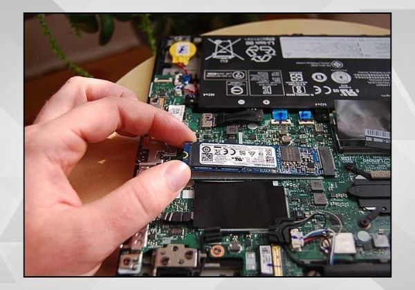 Vấn đề định dạng ổ cứng SSD