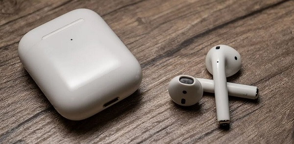 Airpods 2 hỏng vỏ ngoài Airpods 2 hỏng vỏ ngoài
