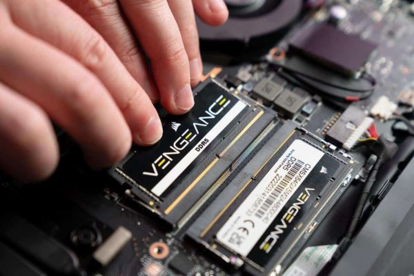 Dấu hiệu cần nâng RAM laptop Dấu hiệu cần nâng RAM laptop