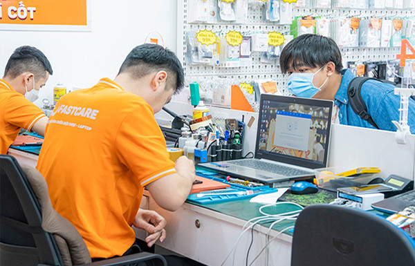 kỹ thuật thay camera sau Xiaomi POCO C65 tỉ mỉ