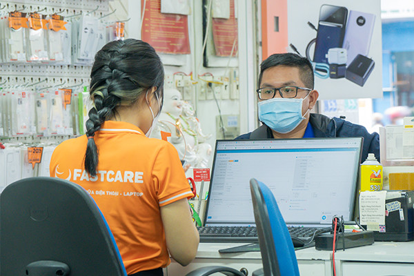 Thay camera trước Xiaomi POCO F3 ở FASTCARE