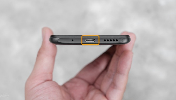 Thay chân sạc Xiaomi POCO C40