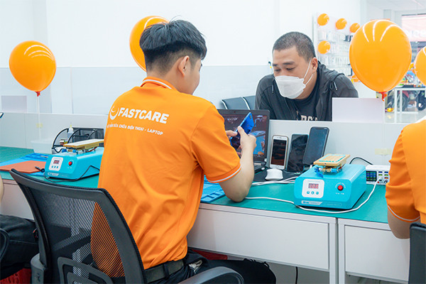 Thay màn hình Xiaomi Redmi 5 ở FASTCARE