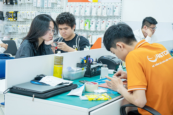 Thay mic Xiaomi Redmi 7A chuẩn