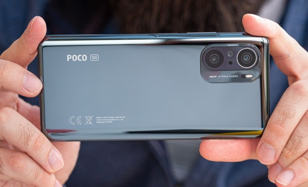 Thay nắp lưng Xiaomi POCO F3