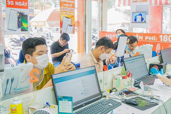Thay nắp sau Xiaomi POCO C40 ở đâu?