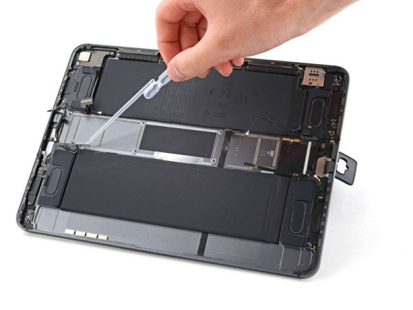 Thay pin iPad Pro M2 11 inch