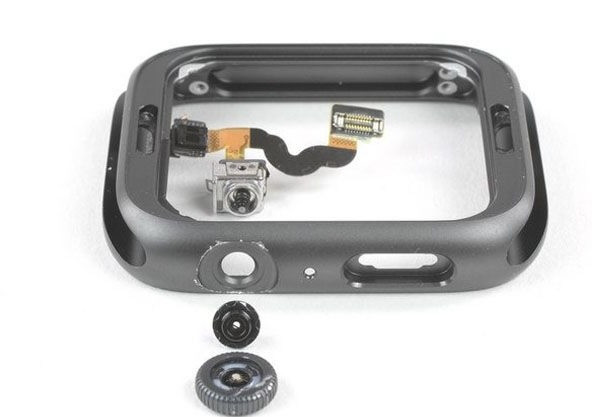 Dấu hiệu đến lúc cần thay vỏ Apple Watch Series 4