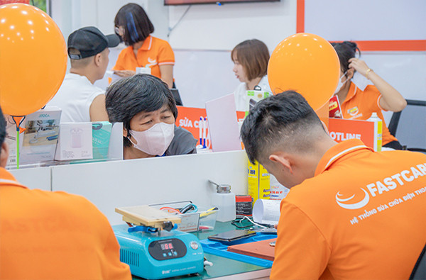 Dịch vụ thay nắp lưng Xiaomi POCO M5 minh bạch