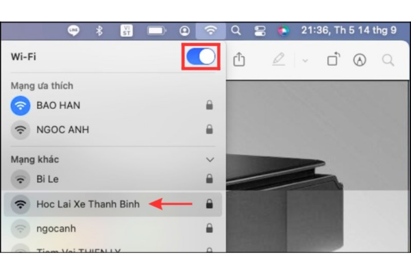 Hướng dẫn các cách mở WiFi trên laptop MacBook bước 1